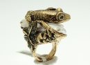Кольцо с барочным жемчугом и лягушкой